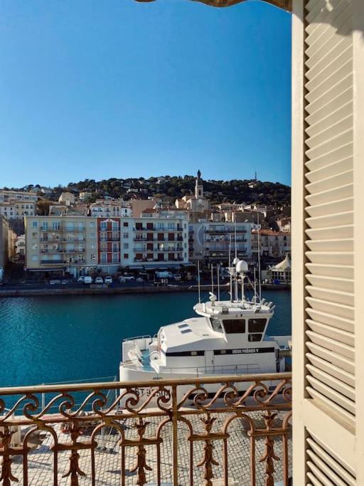 "Georgio" Grand Appartement Traversant Avec Vue Canal Et Parking Sète Exteriör bild